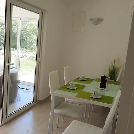 بيت للعطل House Vela Vrta Sveti Ivan Dobrinjski