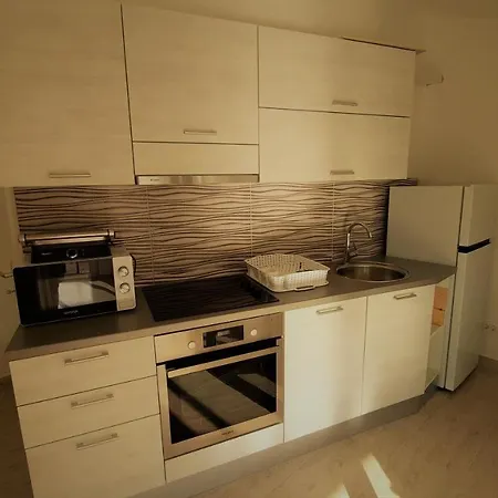 بيت للعطل House Vela Vrta *