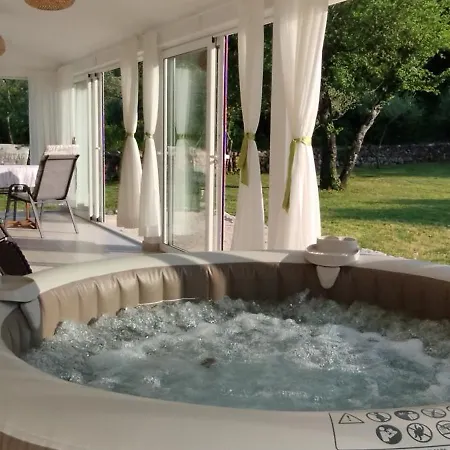 House Vela Vrta * Sveti Ivan Dobrinjski