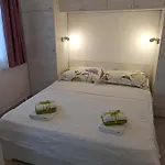 House Vela Vrta Case de vacanță *