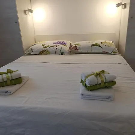 Tatil Evi House Vela Vrta