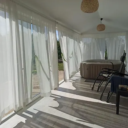 House Vela Vrta *