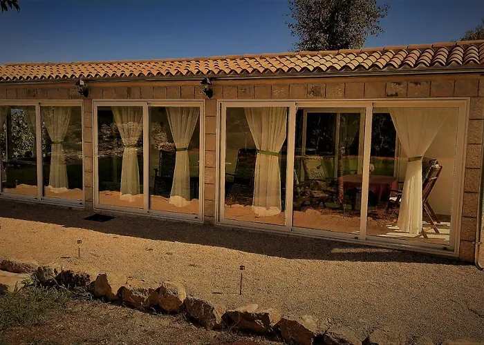 Vakantiehuis House Vela Vrta *